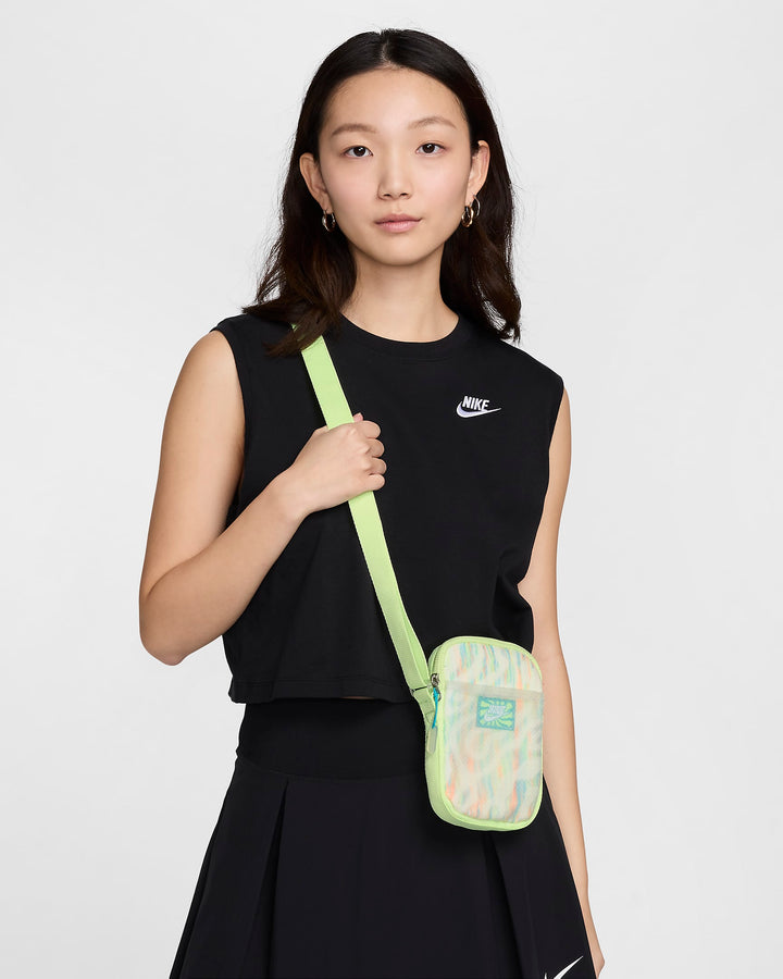 Nike Heritage Crossbody Bag (Small, 1L)