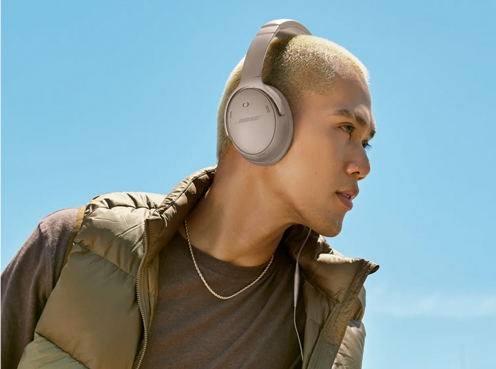 BOSE  QuietComfort Headphones