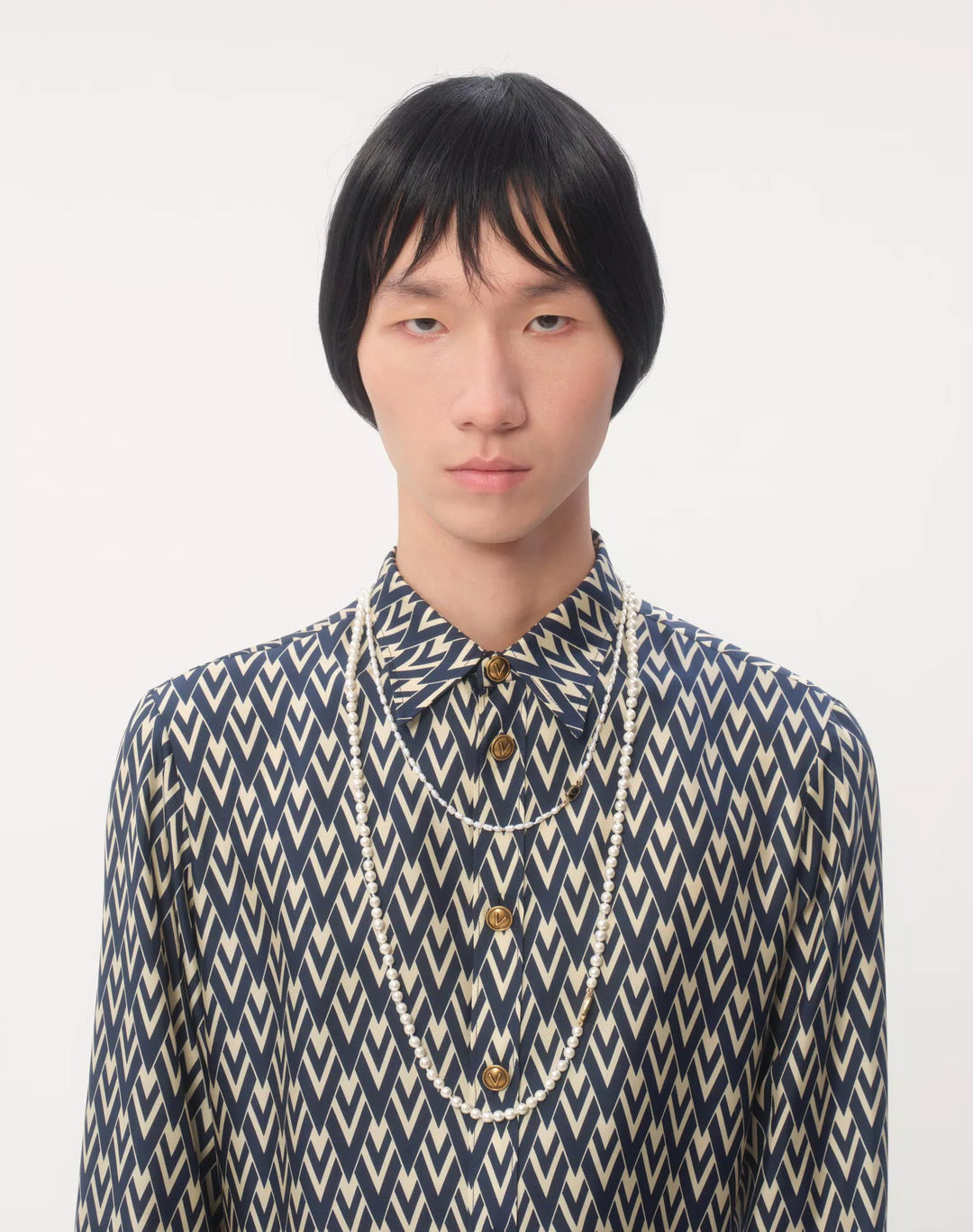 Valentino SILK TWILL SHIRT WITH TOUTE LA V PRINT
