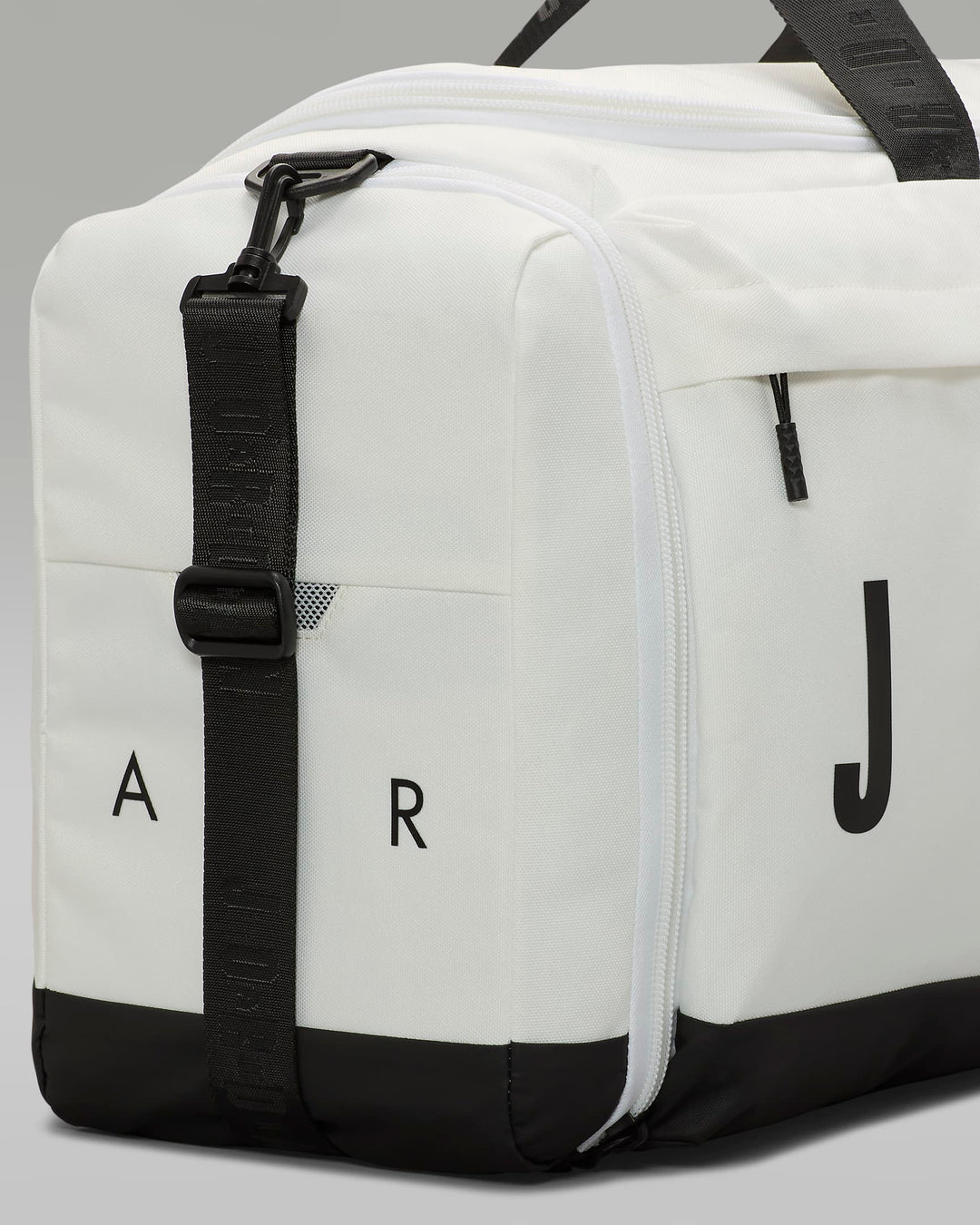 NIKE Jordan Duffel Bag (81L)