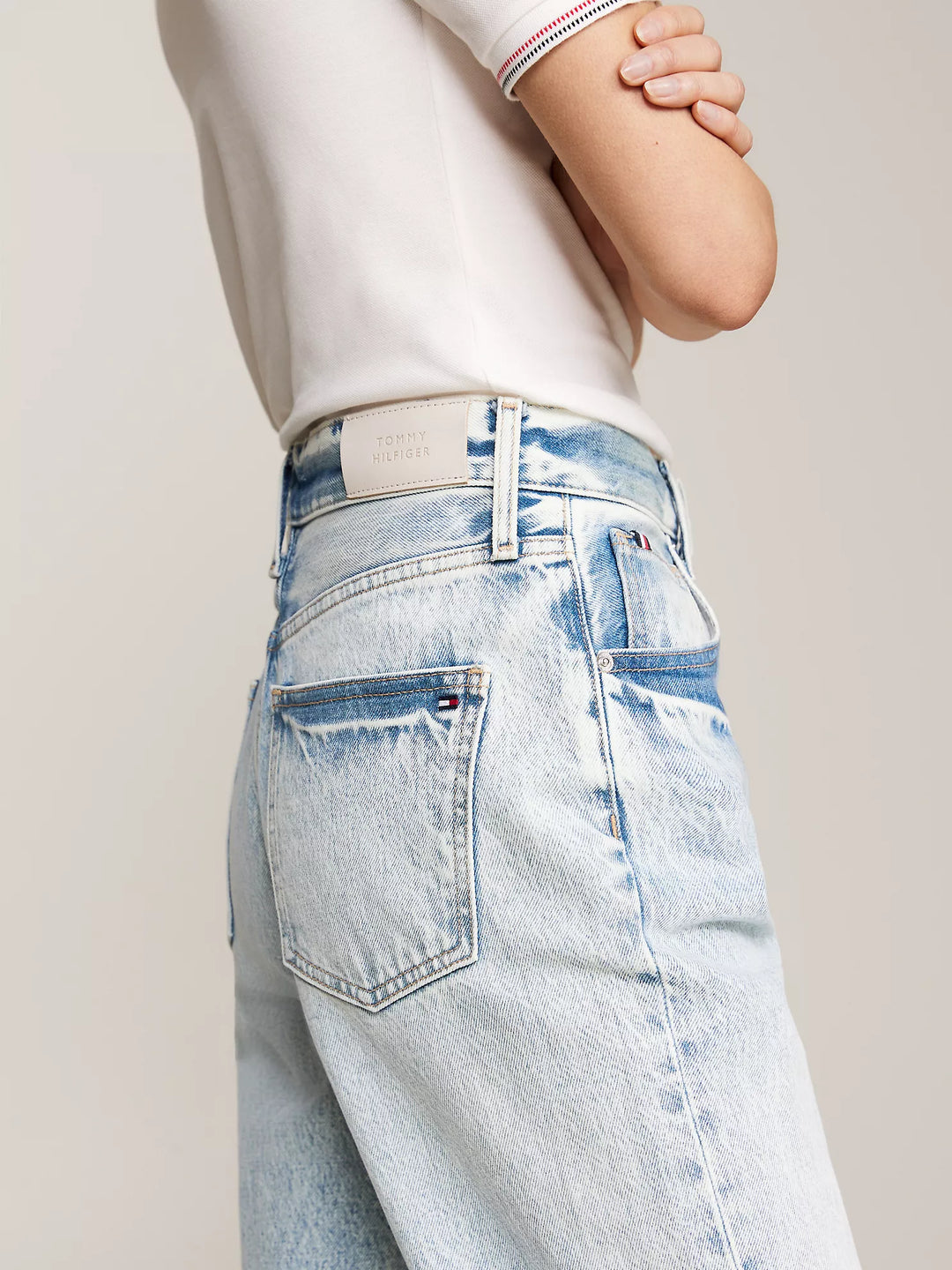 Tommy Hilfiger High-Rise Relaxed Bootcut Jean