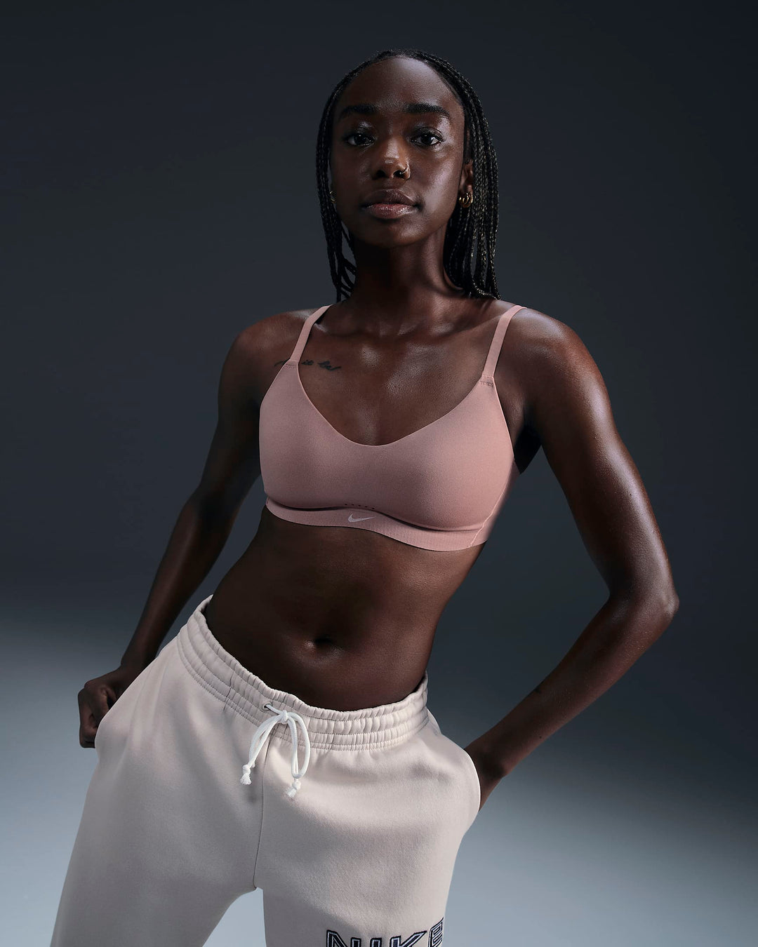 Nike Alate Minimalist Women's Light-Support Padded Convertible Sports Bra