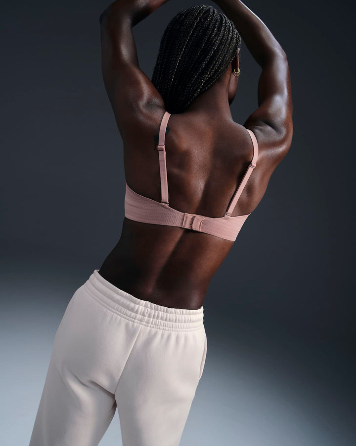 Nike Alate Minimalist Women's Light-Support Padded Convertible Sports Bra