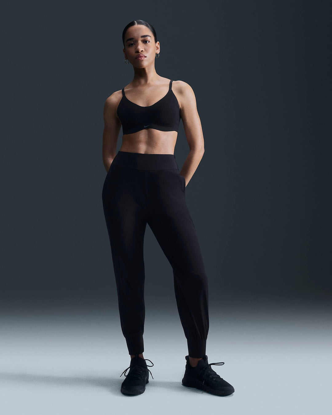 Nike Alate Minimalist Women's Light-Support Padded Convertible Sports Bra