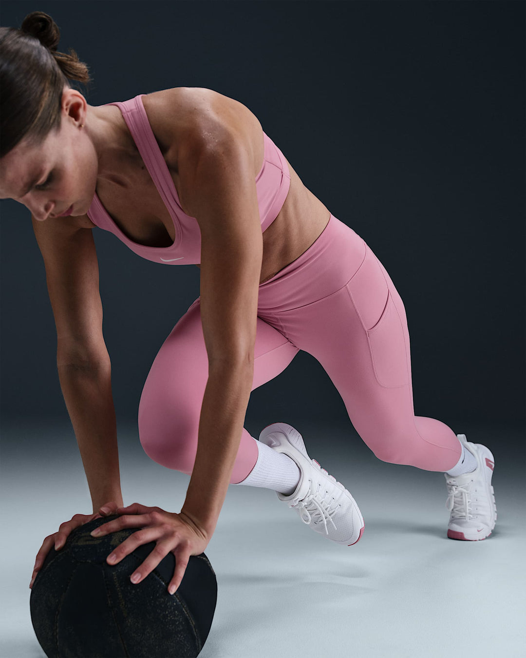 Nike One Women's High-Waisted 7/8 Leggings with Pockets