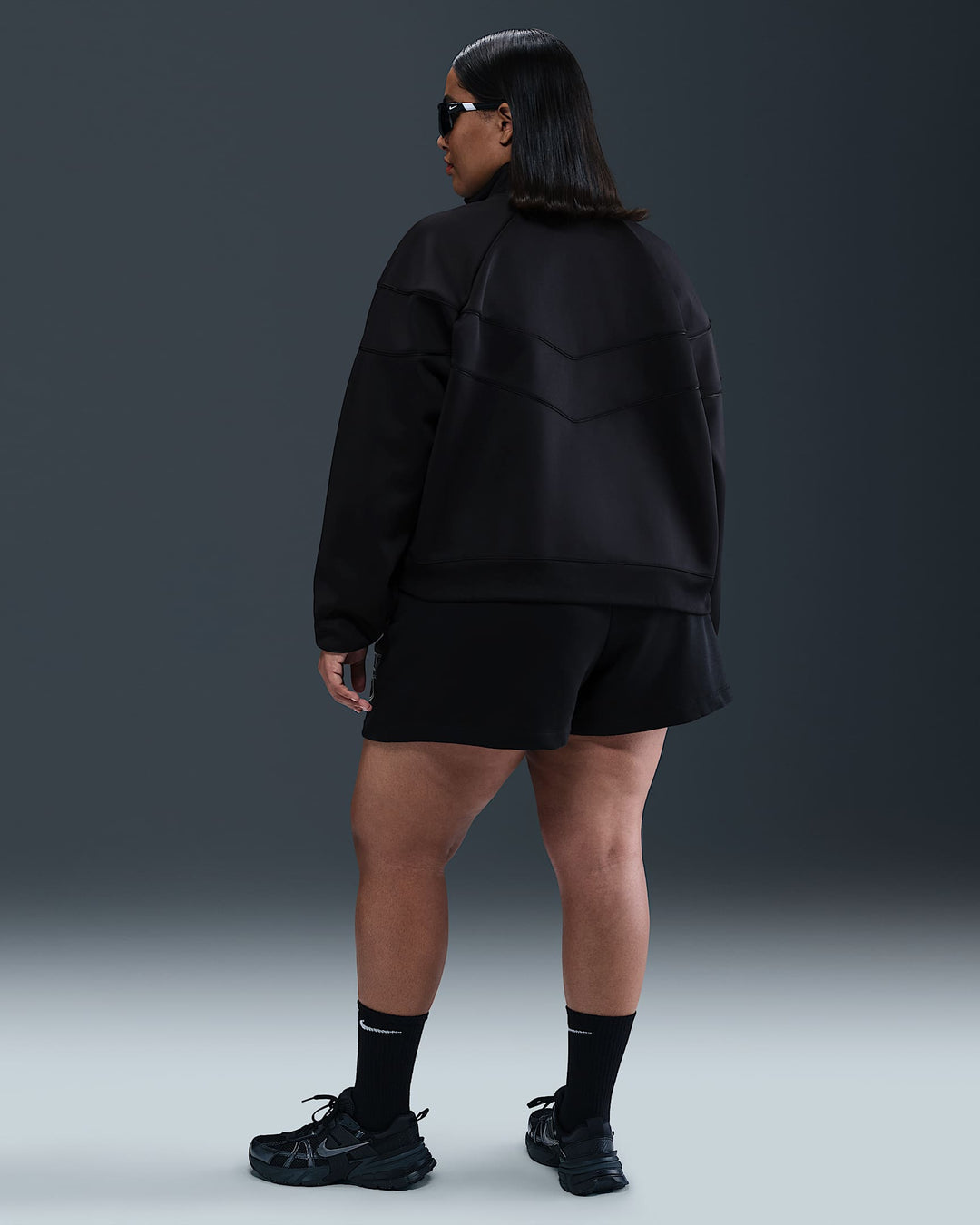 Nike Sportswear Club Fleece Women's Mid-Rise 4" Graphic Shorts (Plus Size)