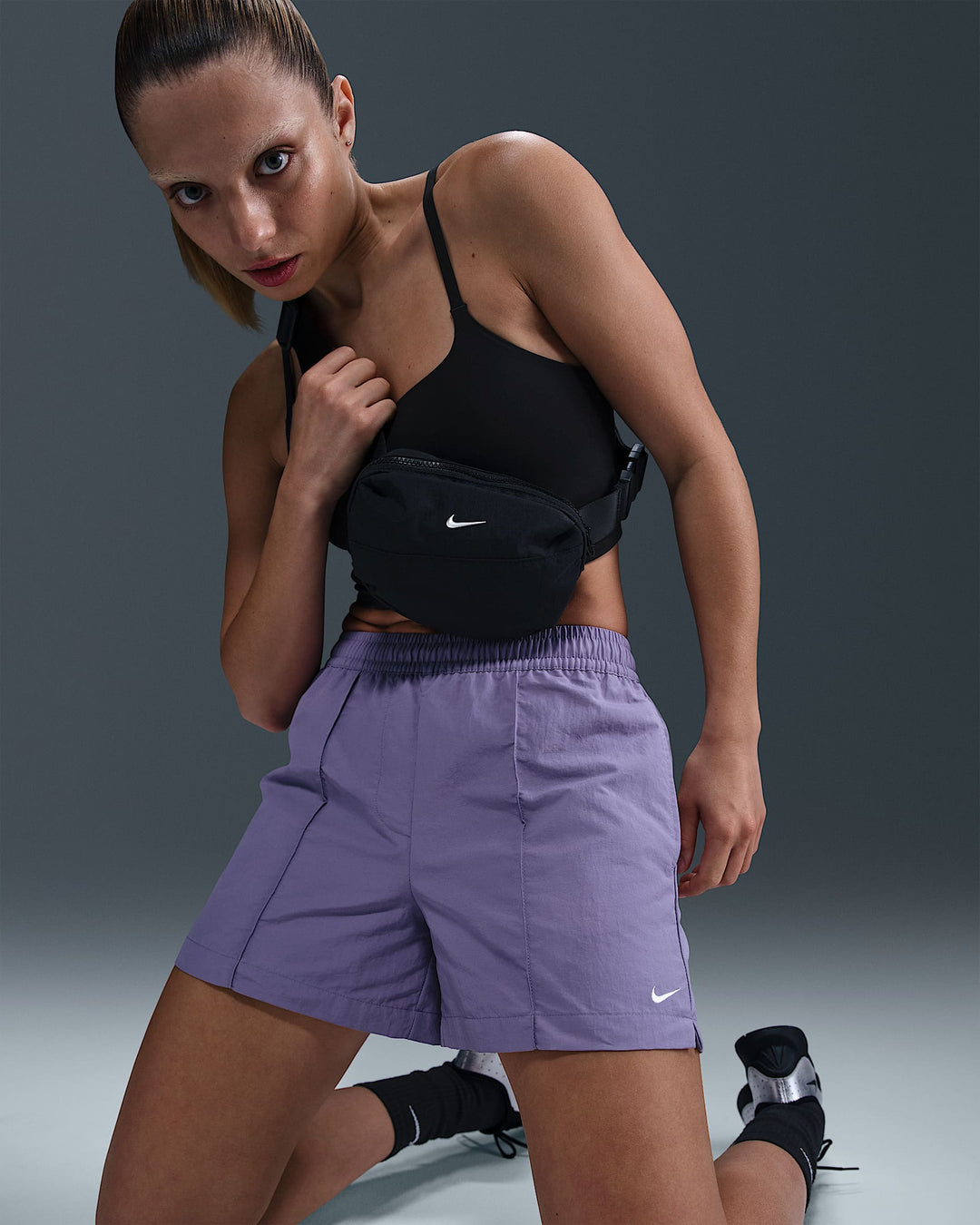 Nike Sportswear Everything Wovens Women's Mid-Rise 5" Shorts