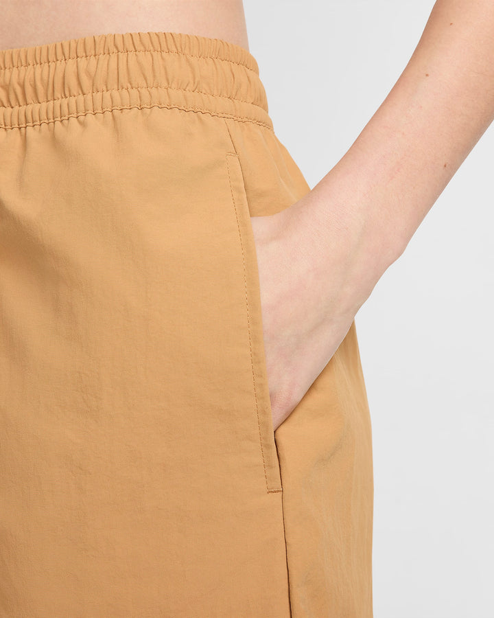 Nike Sportswear Everything Wovens Women's Mid-Rise 5" Shorts