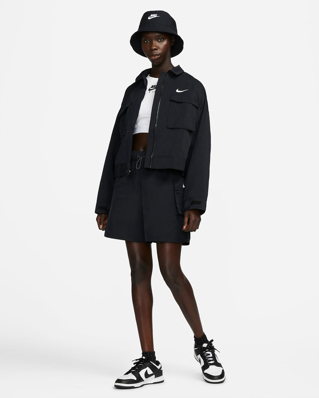 Nike Sportswear Essential Women's Woven High-Rise Shorts