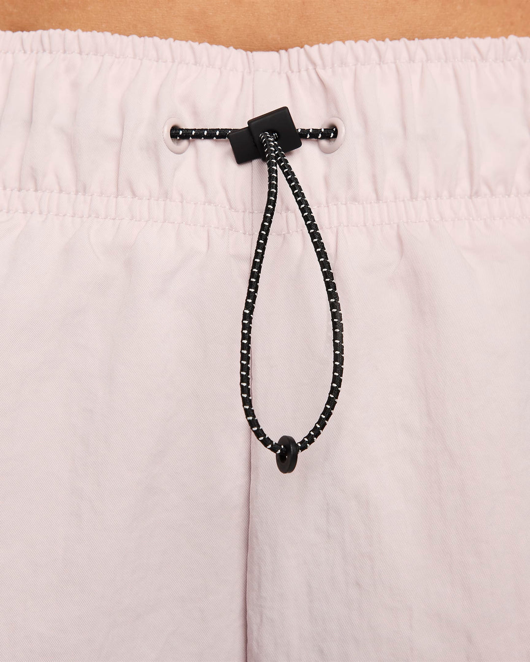 Nike Sportswear Essential Women's Woven High-Rise Shorts