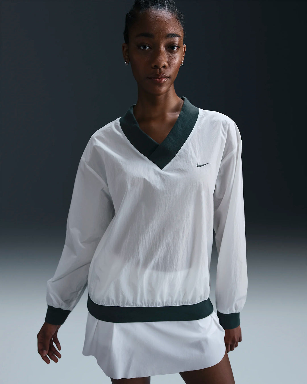 Nike Women's Loose UV Woven Long-Sleeve V-Neck Top