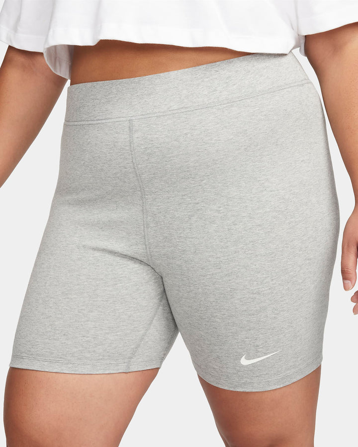 Nike Sportswear Classic Women's High-Waisted 8" Biker Shorts (Plus Size)