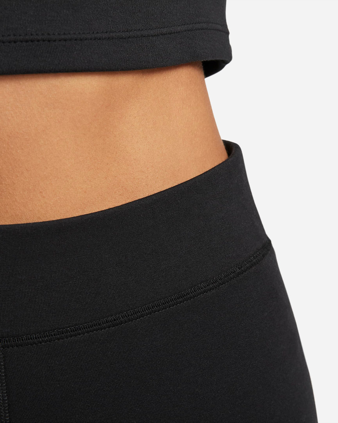Nike Sportswear Classic Women's High-Waisted 8" Biker Shorts