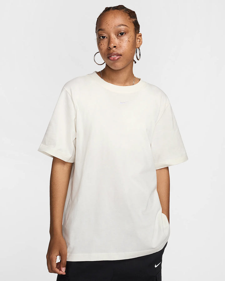 Nike Women's T-Shirt