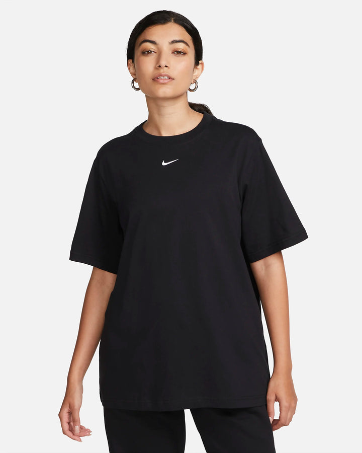 Nike Sportswear Essential