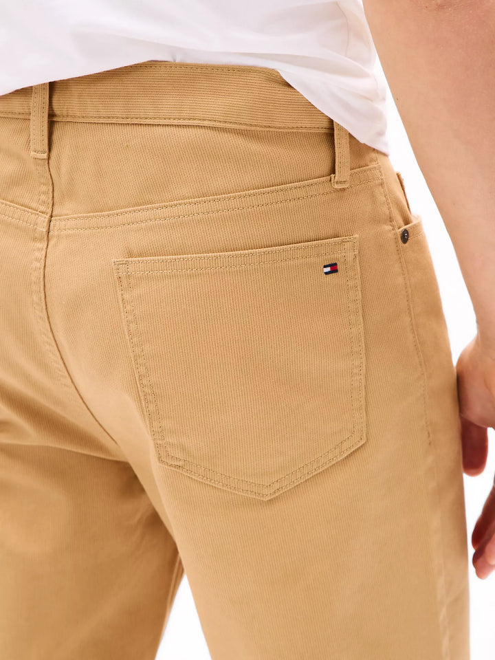 Tommy Hilfiger 5-Pocket Bedford Corduroy Straight Pant