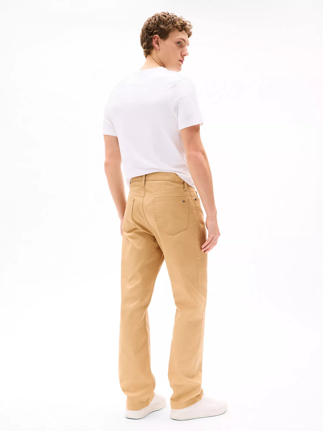 Tommy Hilfiger 5-Pocket Bedford Corduroy Straight Pant