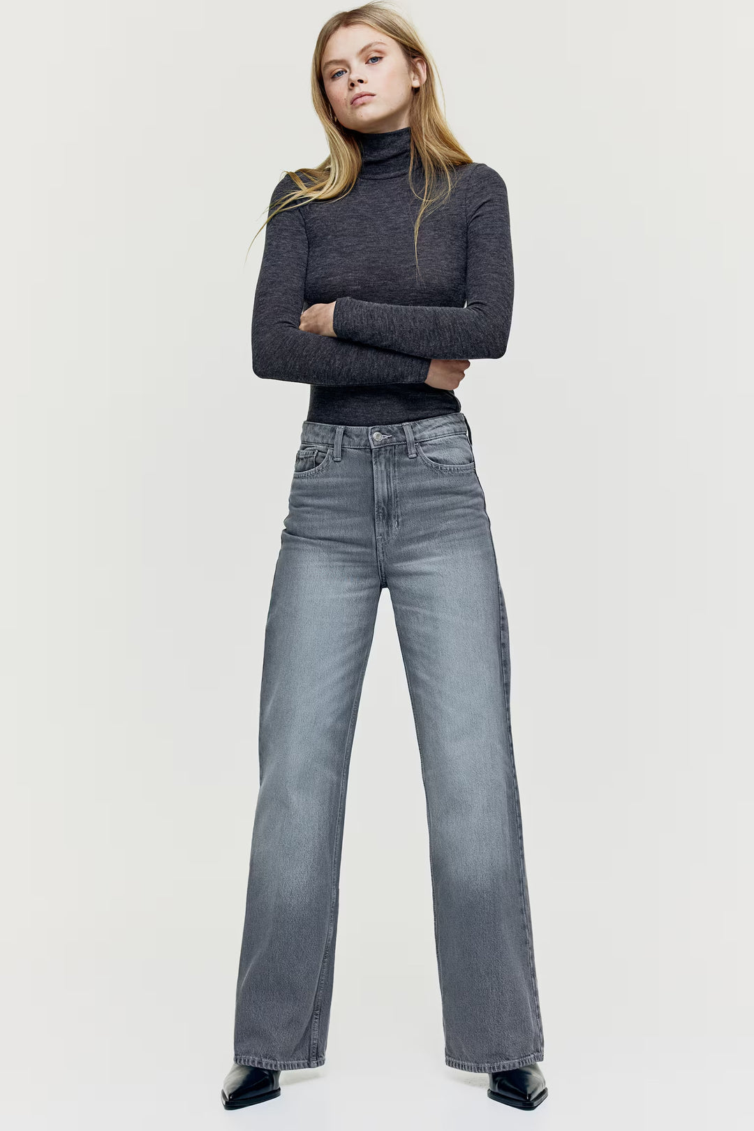 H&M Ava Ultra High Rise Wide Leg Jeans