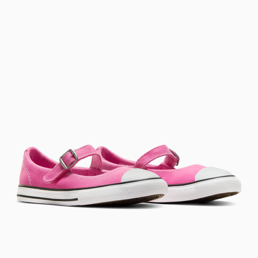 Converse Chuck Taylor All Star Dainty Mary Jane Low Top