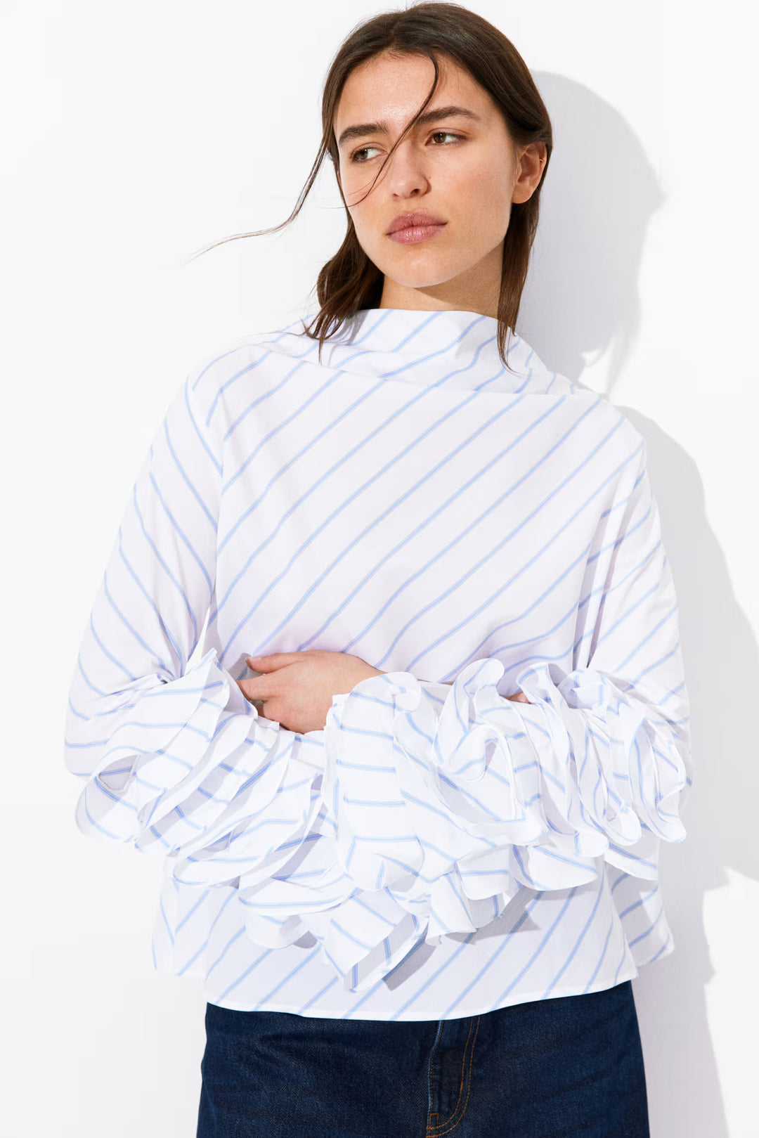 H&M Ruffle-Sleeved Blouse