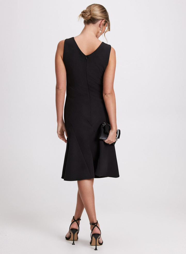 LAURA Sleeveless V-Neck Dress