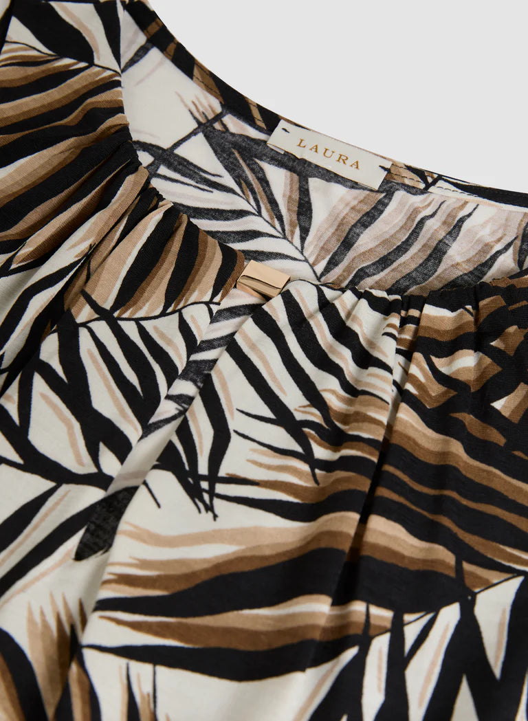 LAURA Sleeveless Leaf-Print Keyhole Top
