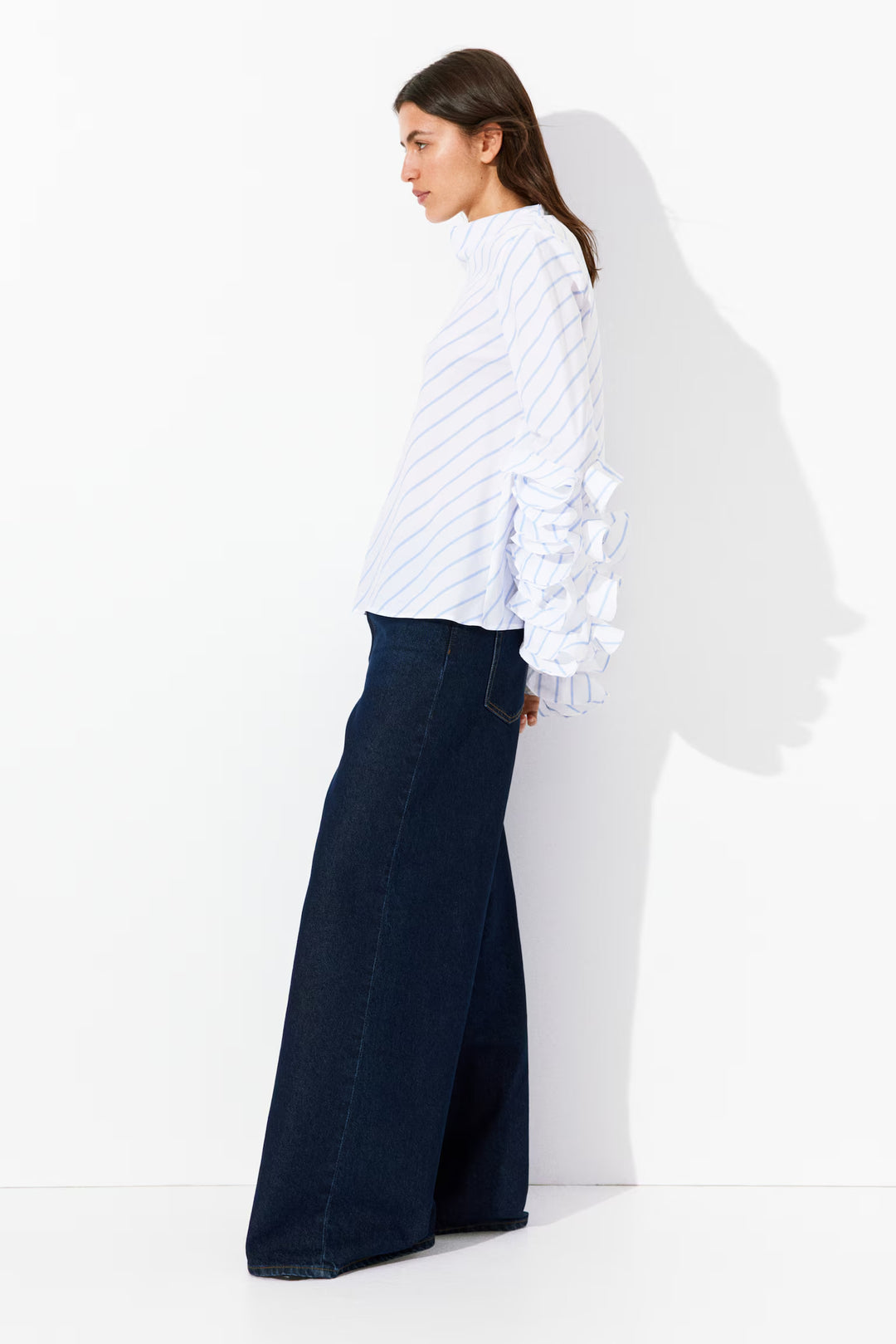H&M Ruffle-Sleeved Blouse