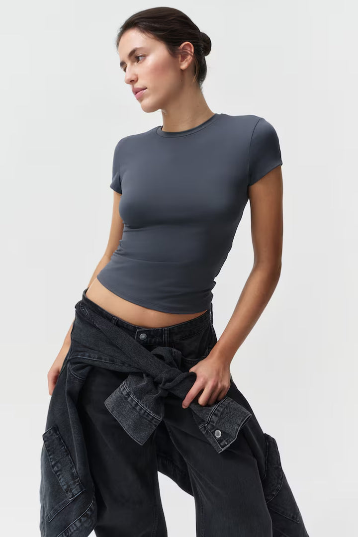 H&M Fitted T-shirt