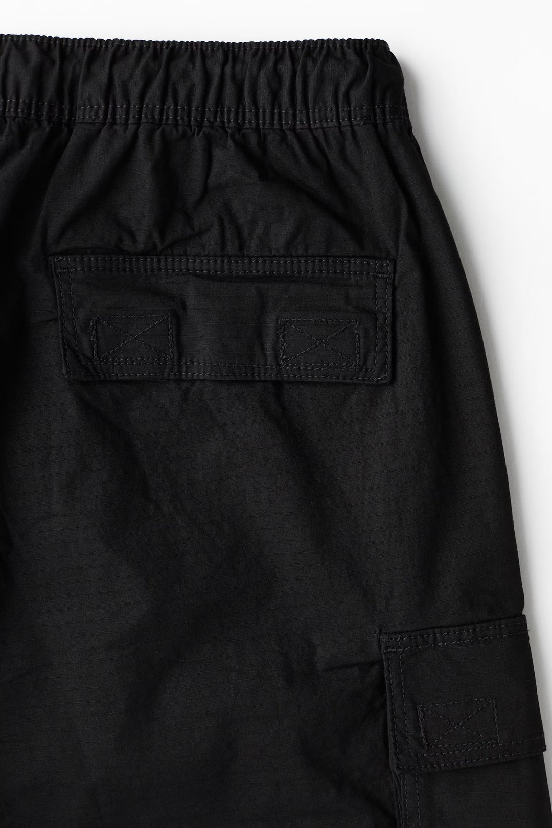 H&M Regular-Fit Cargo Shorts