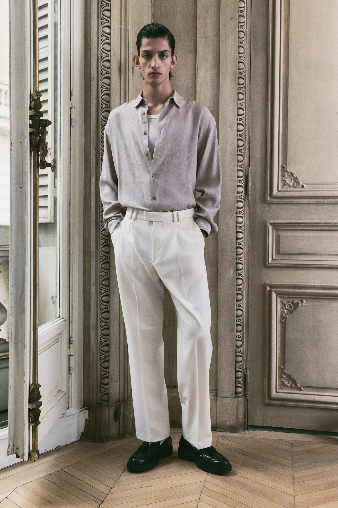 H&M Regular-Fit Crinkled Shirt