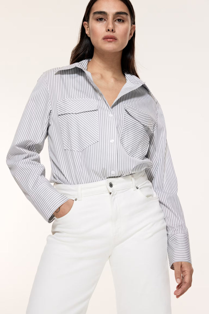 H&M Fitted Poplin Shirt