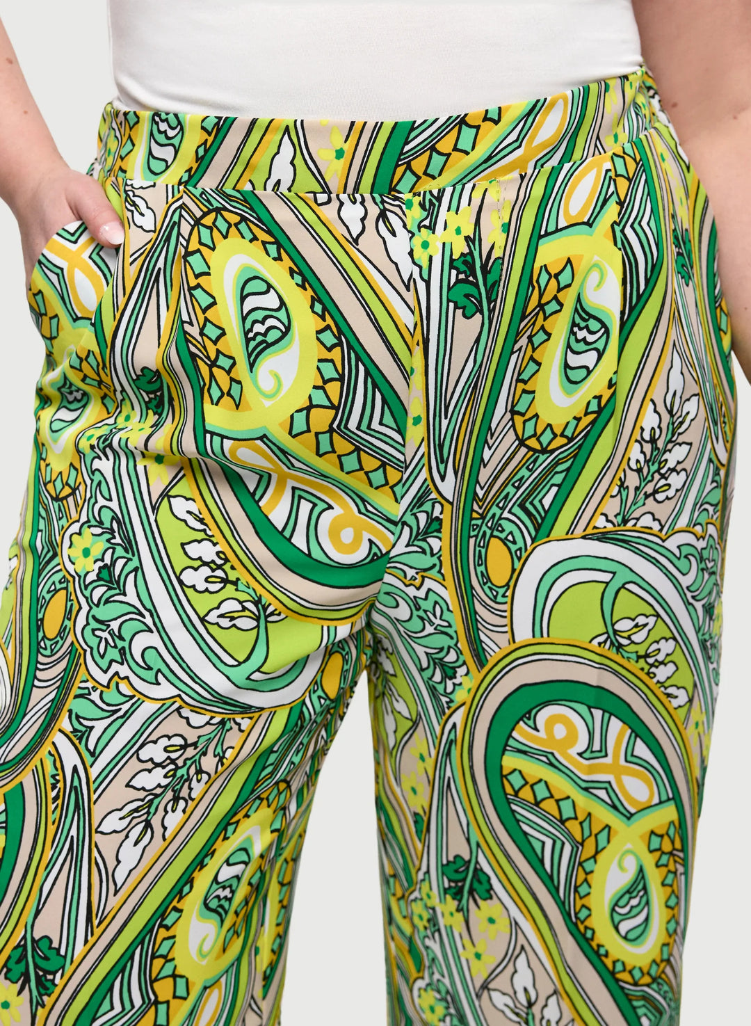 LAURA Joseph Ribkoff - Paisley Print Wide Leg Pants