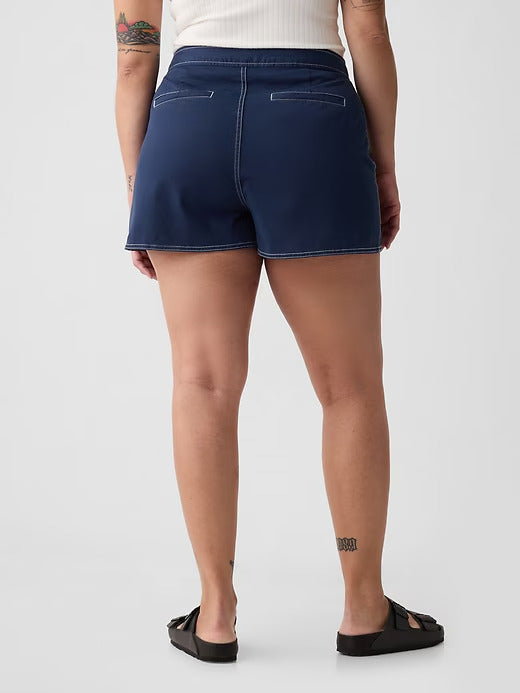 Gap 4" Downtown Khaki Shorts