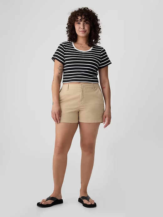 Gap 4" Downtown Khaki Shorts