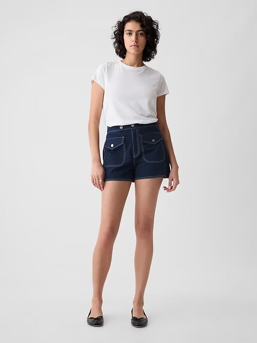 Gap 4" Downtown Khaki Shorts