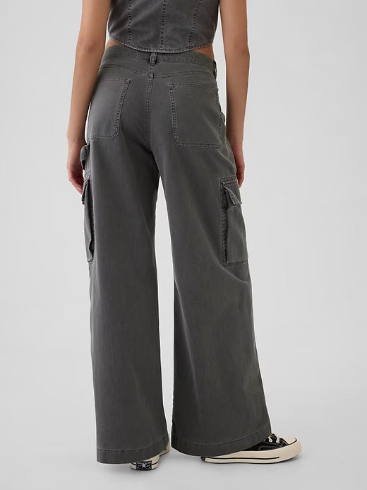 Gap Mid Rise Cargo Baggy Khakis