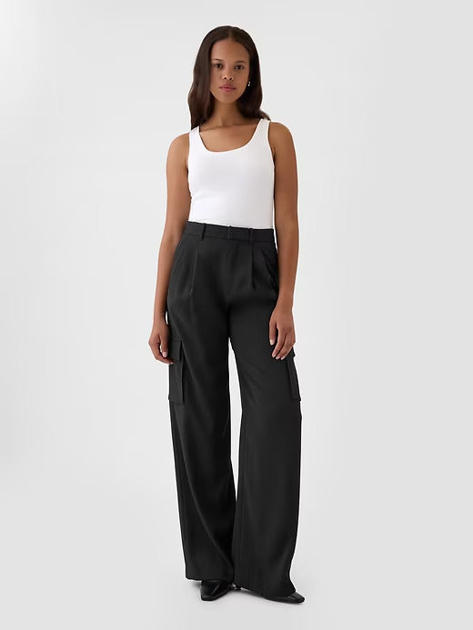 Gap 365 High Rise Cargo Pleated Trousers