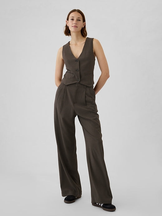 Gap Cropped Vest