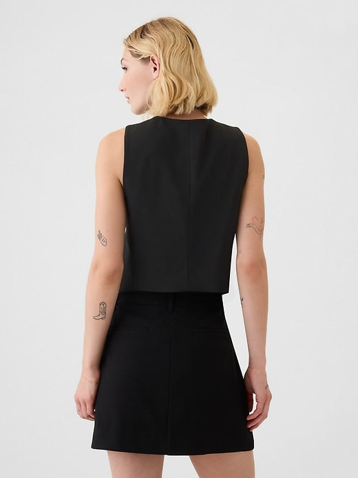 Gap Cropped Vest