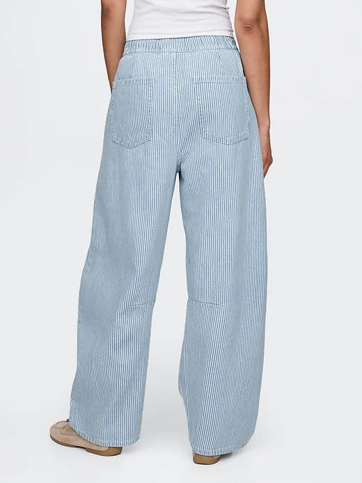 Gap Mid Rise UltraSoft Easy Horseshoe Jeans