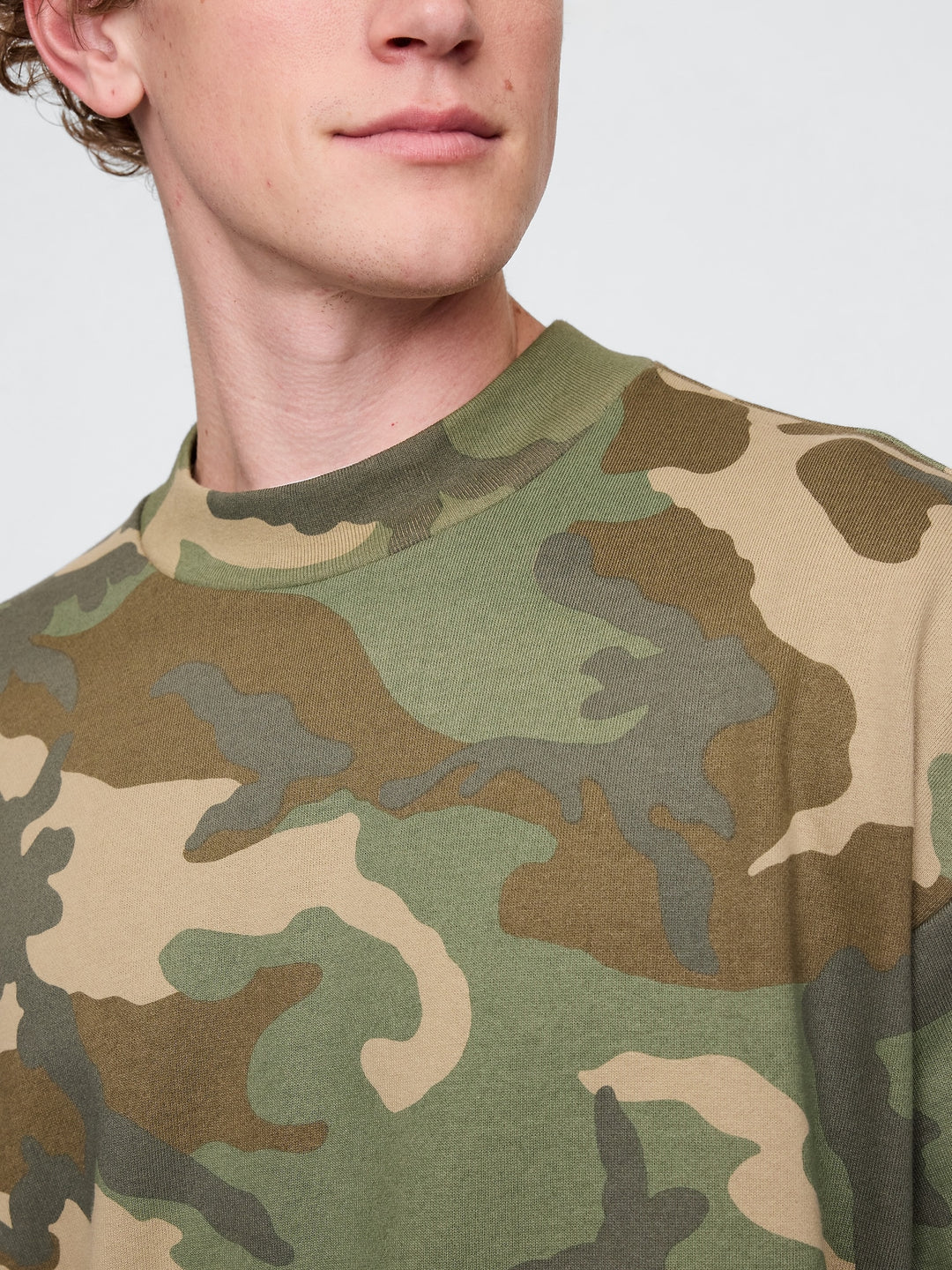GAP Heavyweight Crewneck Sweatshirt