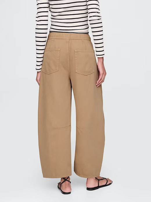 Gap Mid Rise UltraSoft Easy Horseshoe Jeans