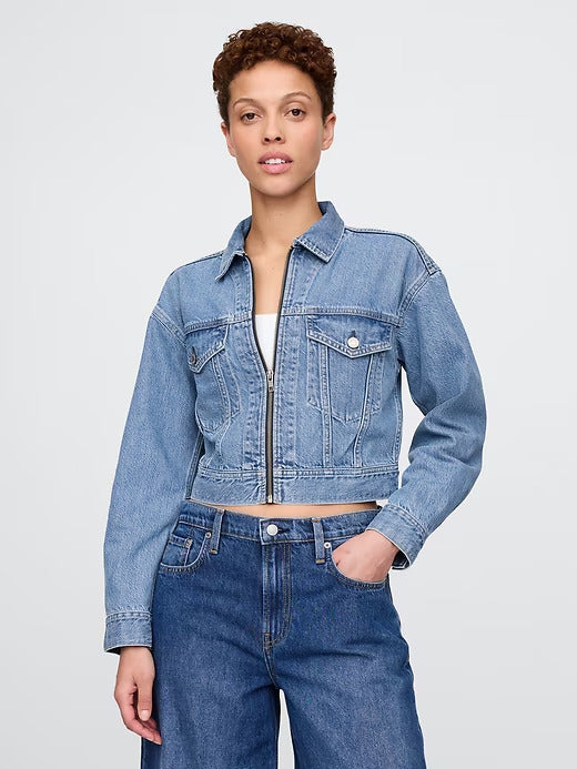 Gap Cropped UltraSoft Icon Denim Jacket