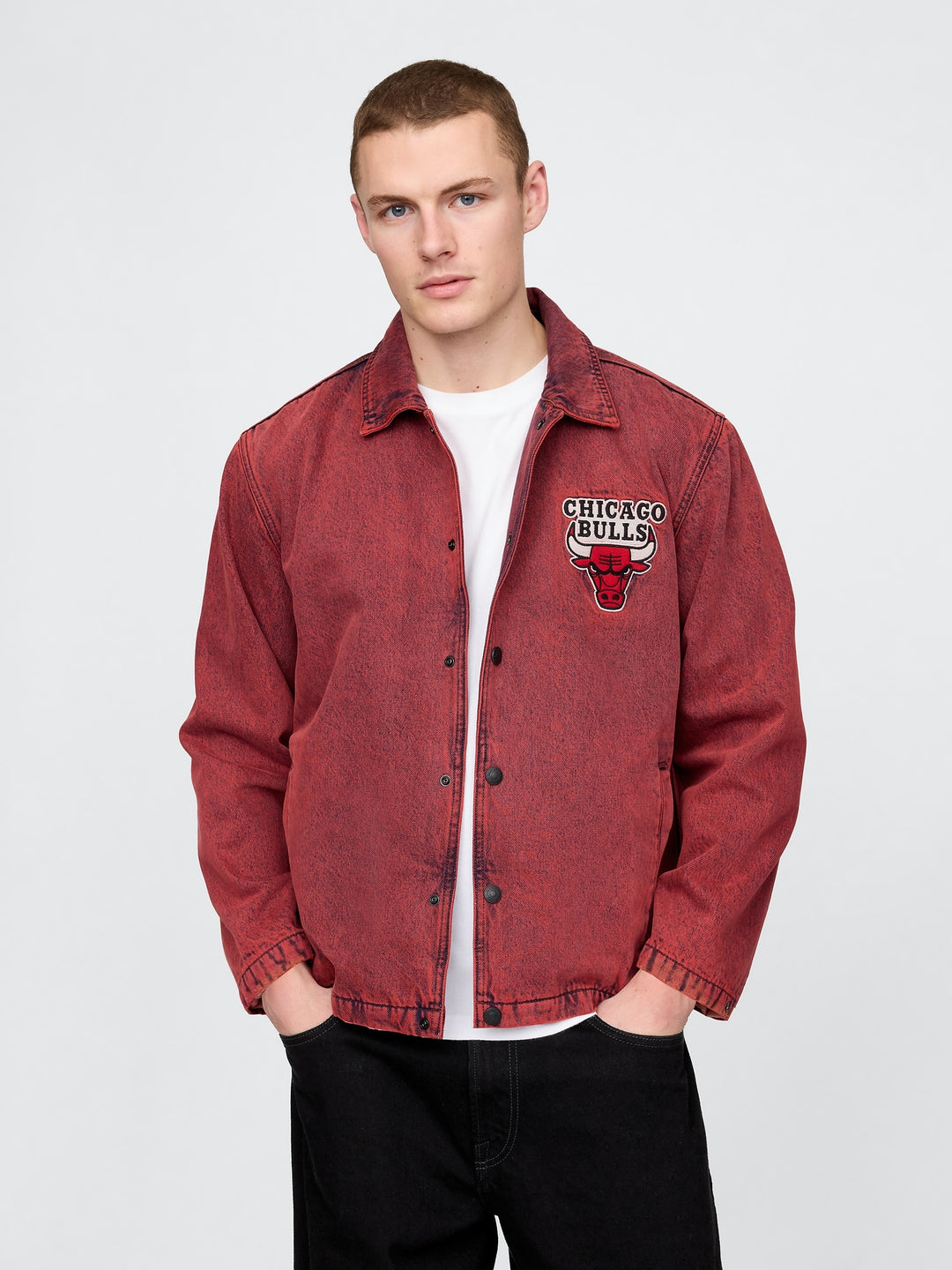 GAP NBA Chicago Bulls Logo Denim Coaches Jacket