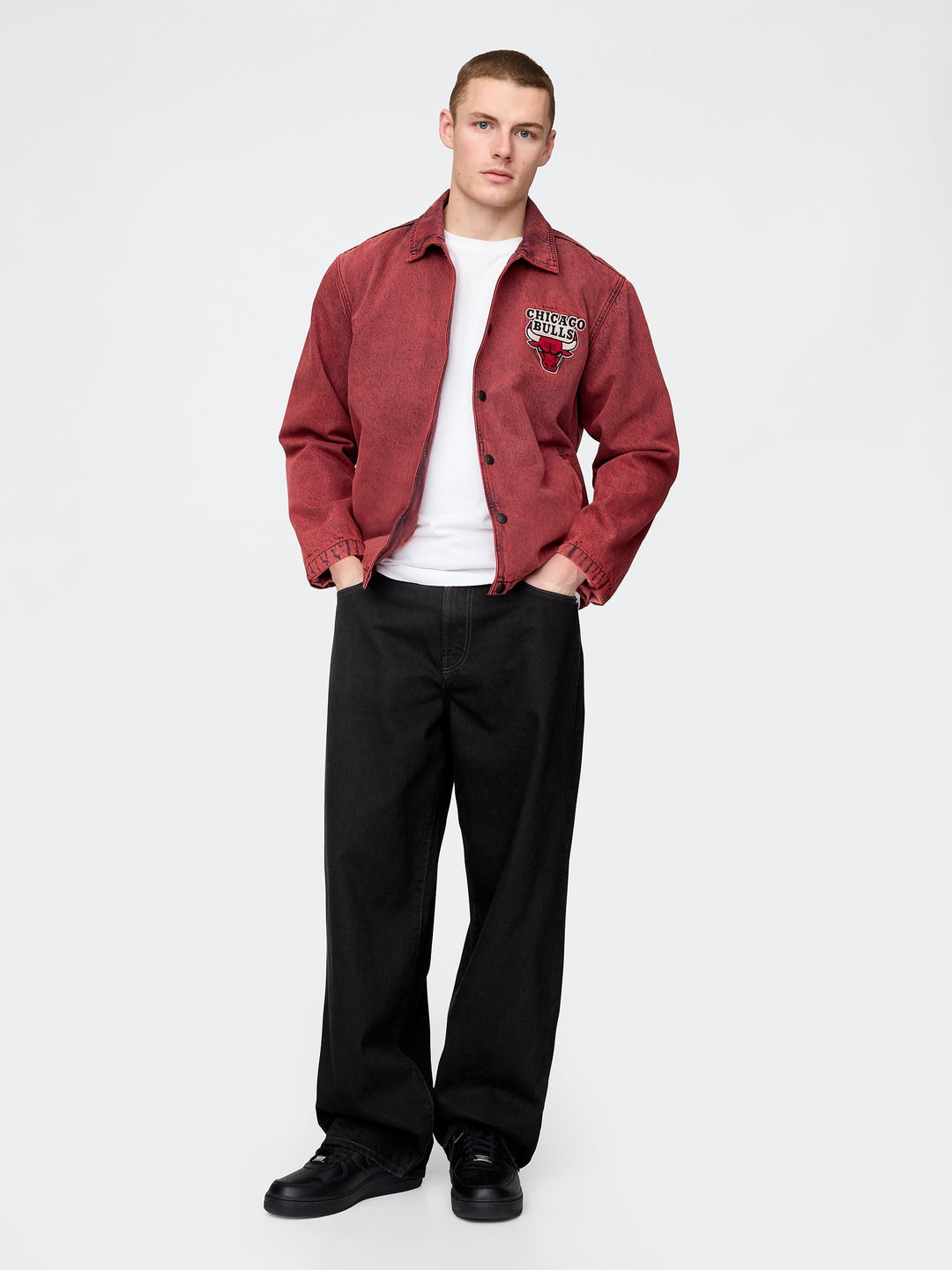 GAP NBA Chicago Bulls Logo Denim Coaches Jacket
