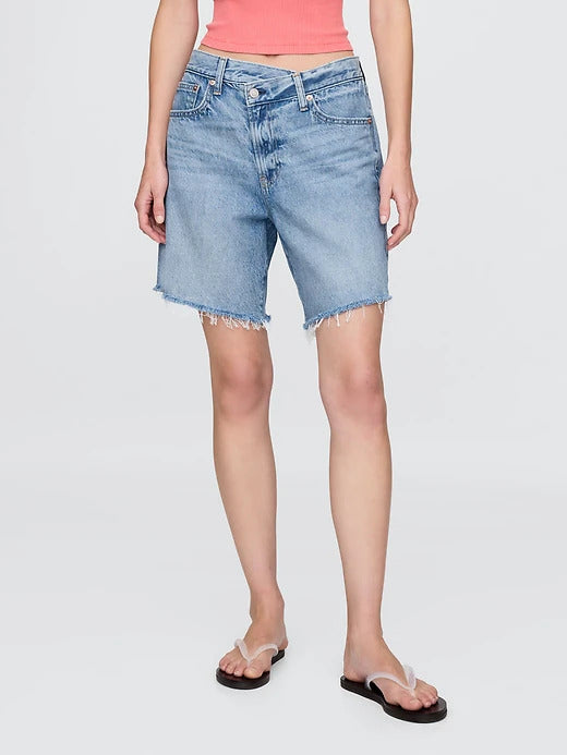 Gap 8" Mid Rise '90s Loose Denim Bermuda Shorts