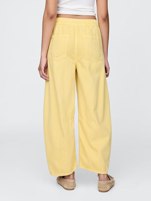 Gap Mid Rise UltraSoft Easy Horseshoe Jeans