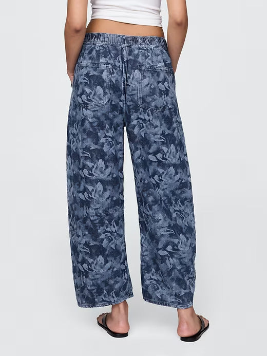 Gap Mid Rise UltraSoft Easy Horseshoe Jeans