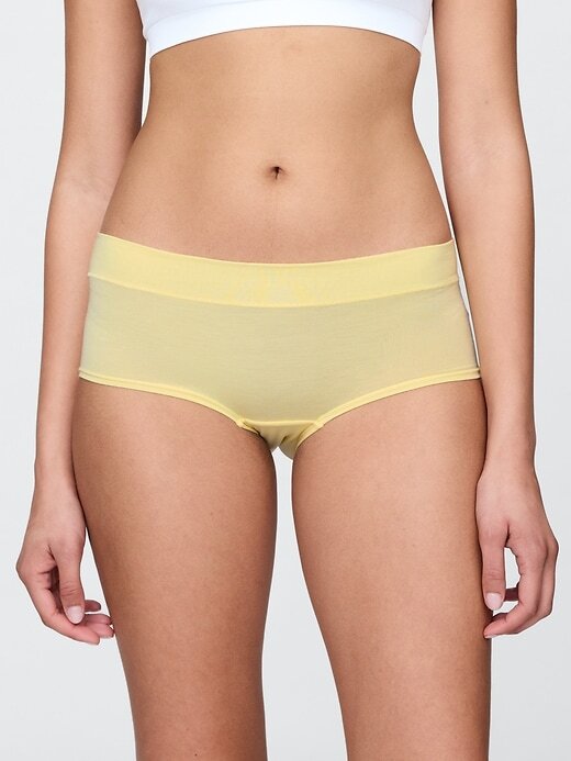 Gap Breathe Shorty