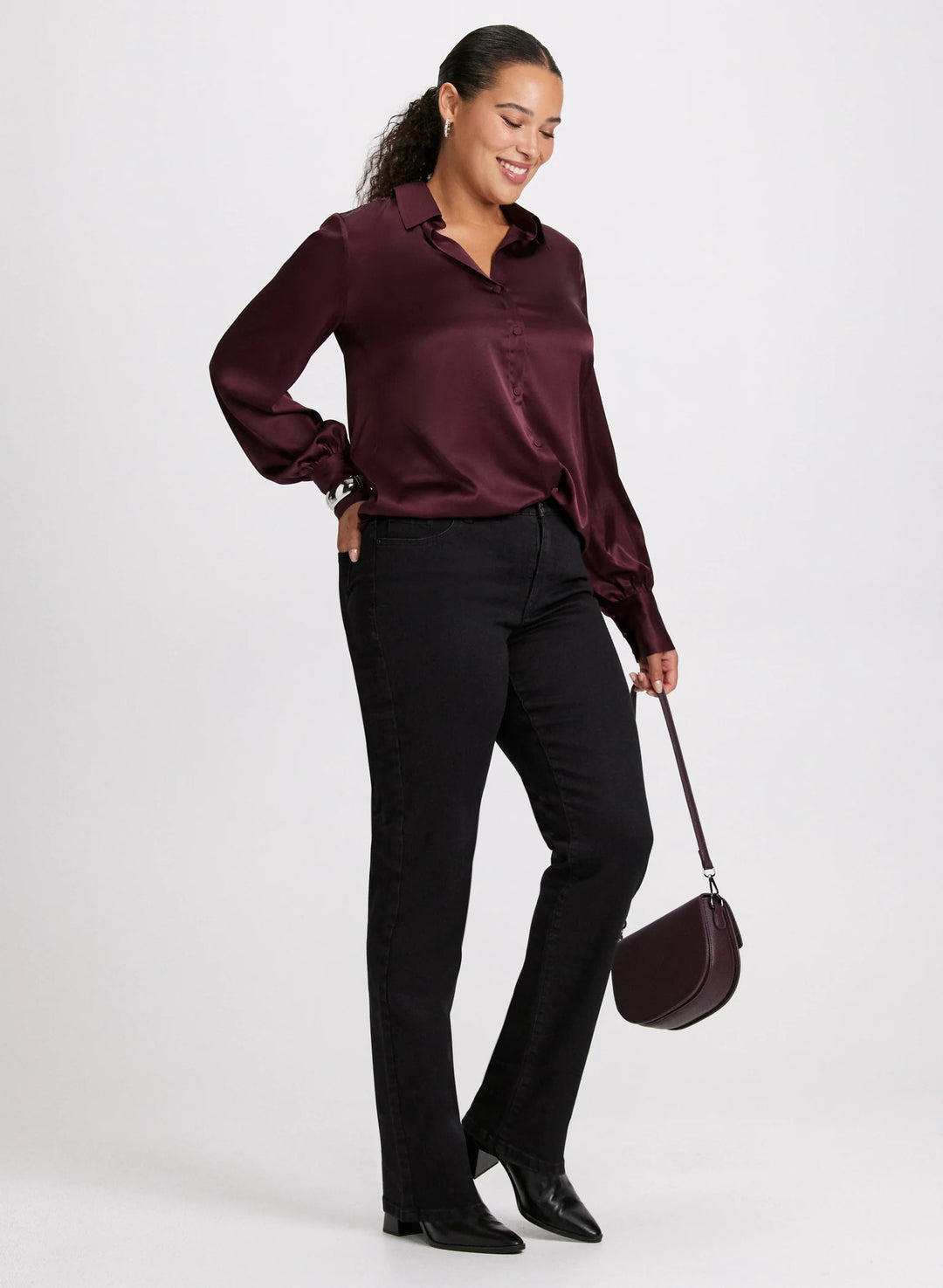 LAURA Straight Leg Jeans